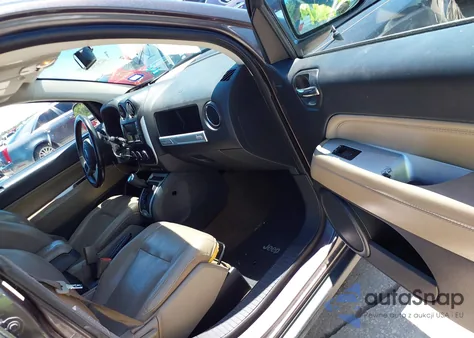 2016 Jeep Compass High Altitude Edition z USA, uszkodzony, nr VIN 1C4NJCEA4GD720040